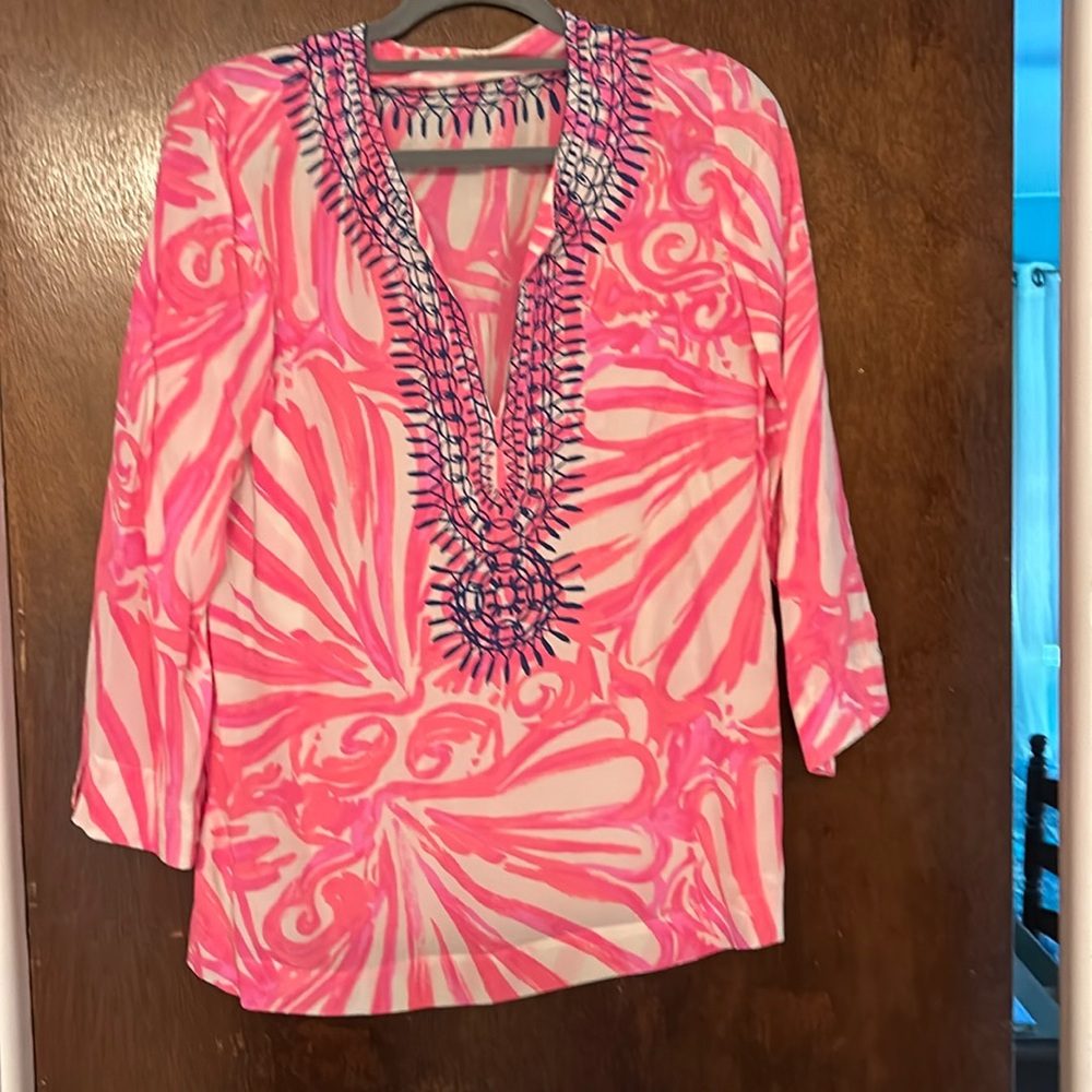 Lily shirt